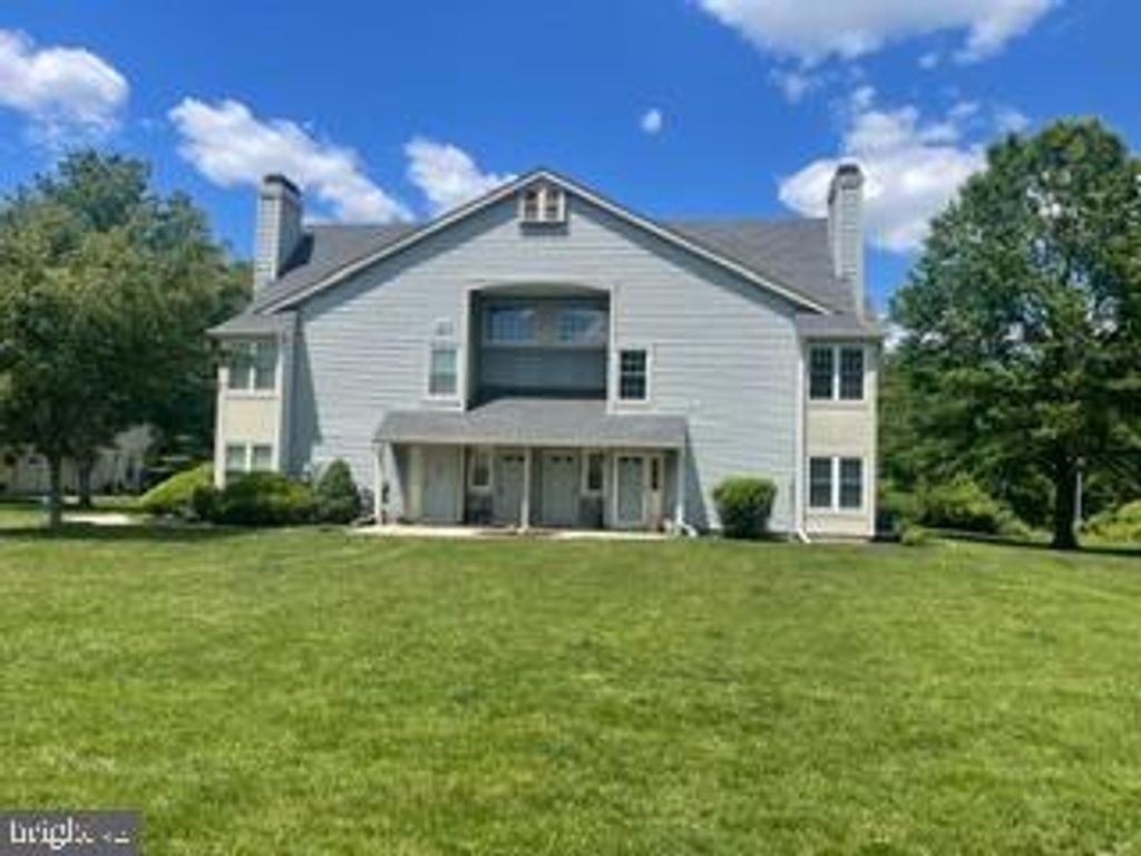 218 ANDOVER PL, Robbinsville, NJ 08691