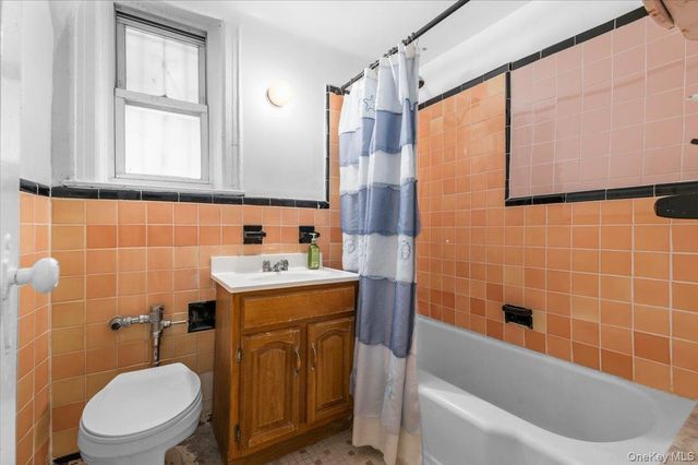 9217 Avenue B, Brooklyn, NY 11236