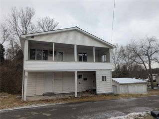 12 Circle St, Brownsville, PA 15417