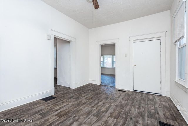 3026 Grand Ave, Louisville, KY 40211