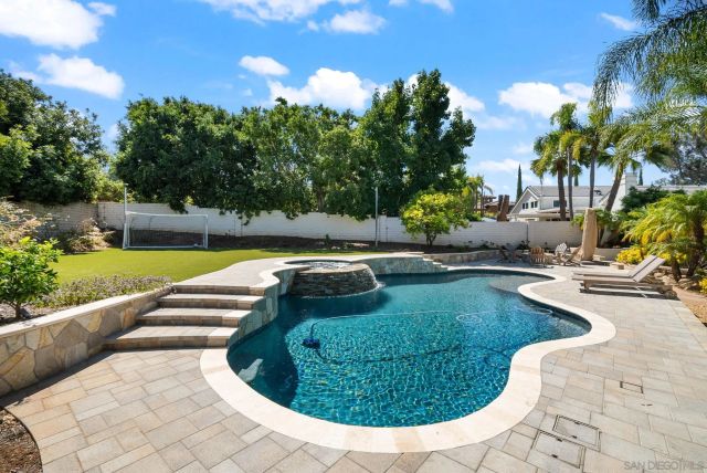 15925 Lime Grove Rd, Poway, CA 92064