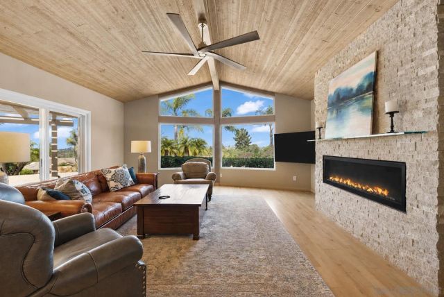 15925 Lime Grove Rd, Poway, CA 92064