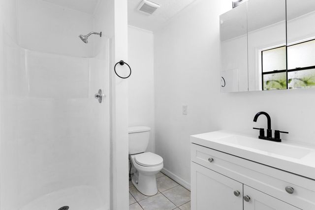 1641 W 27th Street D, Riviera Beach, FL 33404