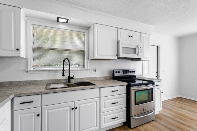 1641 W 27th Street D, Riviera Beach, FL 33404