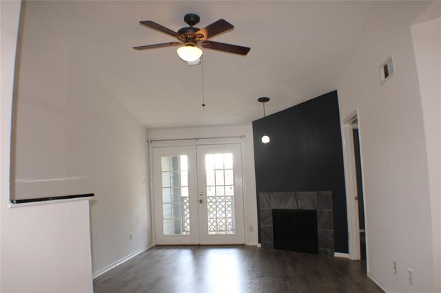 2323 Fairwind Drive 866, Houston, TX 77062