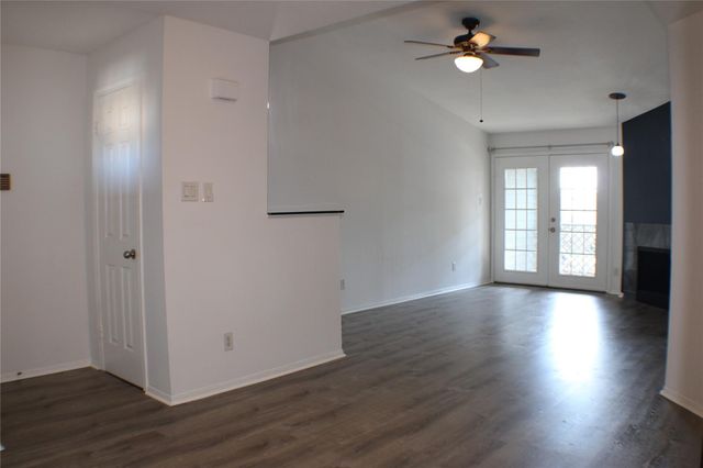 2323 Fairwind Drive 866, Houston, TX 77062