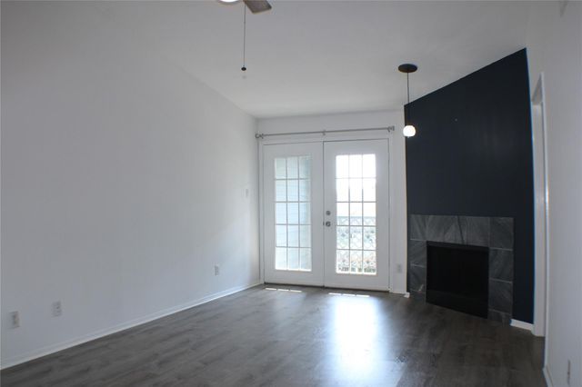 2323 Fairwind Drive 866, Houston, TX 77062