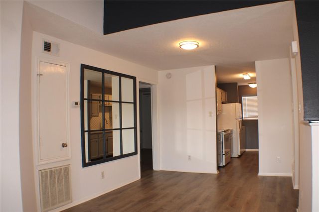 2323 Fairwind Drive 866, Houston, TX 77062