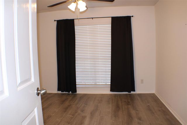 2323 Fairwind Drive 866, Houston, TX 77062