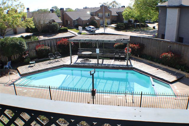 2323 Fairwind Drive 866, Houston, TX 77062