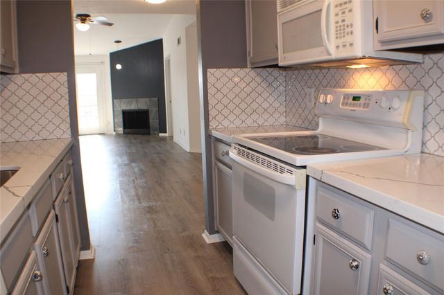 2323 Fairwind Drive 866, Houston, TX 77062