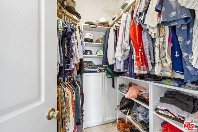 8128 Regis Way, Los Angeles, CA 90045