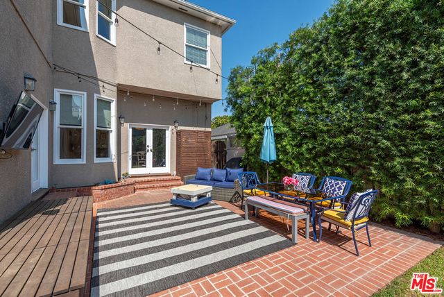8128 Regis Way, Los Angeles, CA 90045