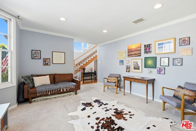 8128 Regis Way, Los Angeles, CA 90045