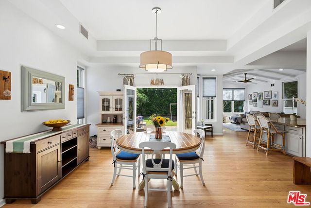 8128 Regis Way, Los Angeles, CA 90045