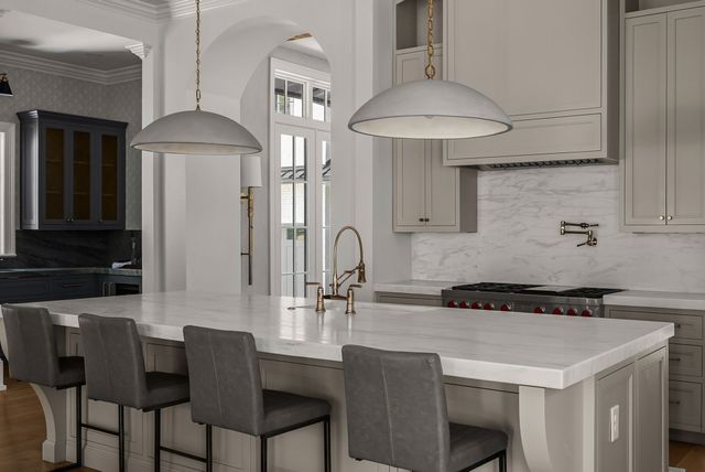 4301 Estes Rd, Nashville, TN 37215