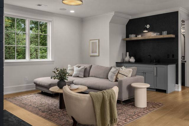 4301 Estes Rd, Nashville, TN 37215