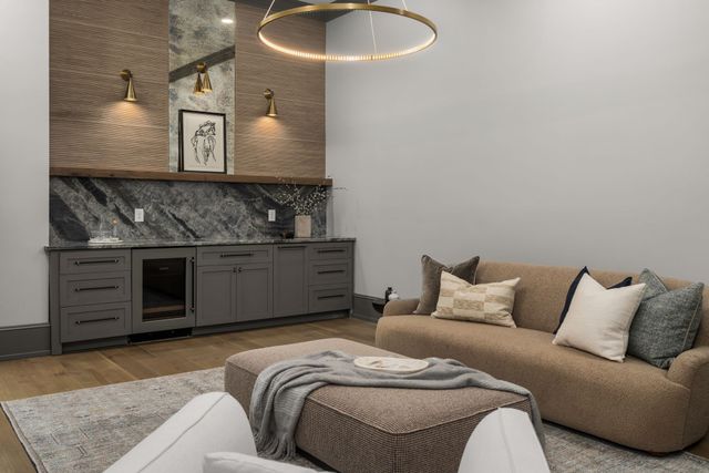 4301 Estes Rd, Nashville, TN 37215