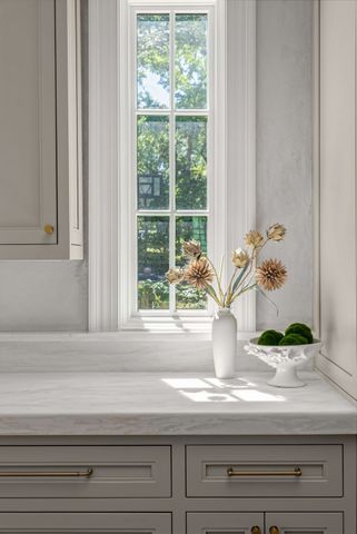 4301 Estes Rd, Nashville, TN 37215