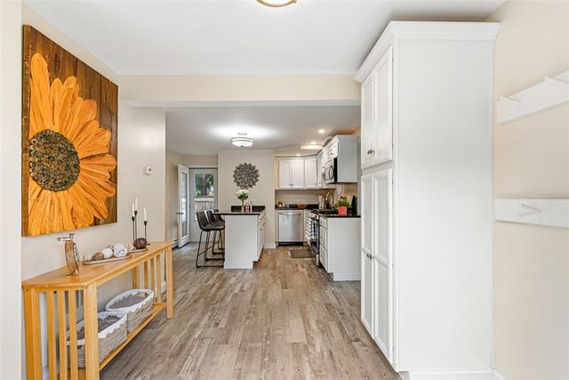 69 Mason Road, Barrington, RI 02806