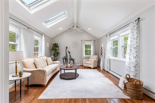 69 Mason Road, Barrington, RI 02806