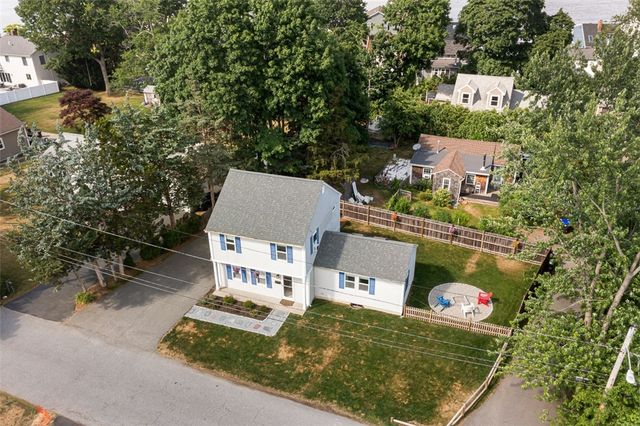 69 Mason Road, Barrington, RI 02806