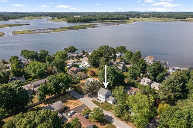 69 Mason Road, Barrington, RI 02806
