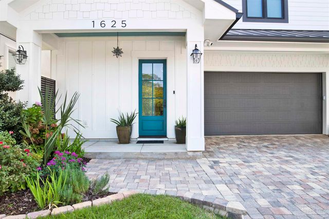 1625 E Heinberg St, Pensacola, FL 32502