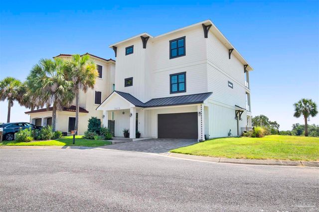 1625 E Heinberg St, Pensacola, FL 32502