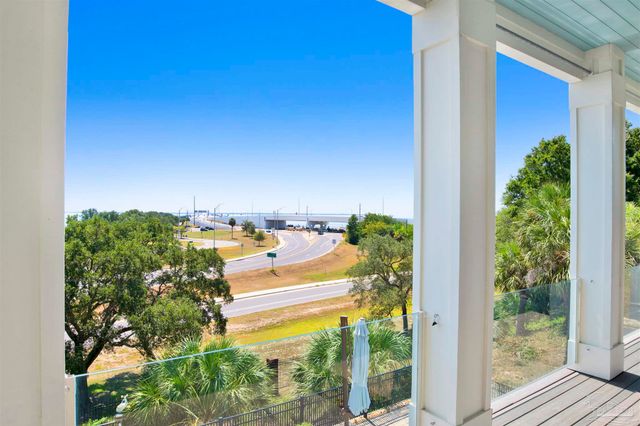 1625 E Heinberg St, Pensacola, FL 32502