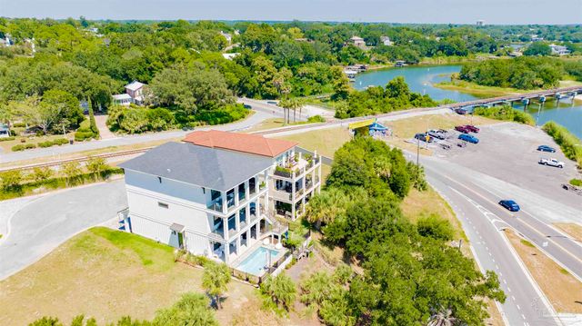 1625 E Heinberg St, Pensacola, FL 32502