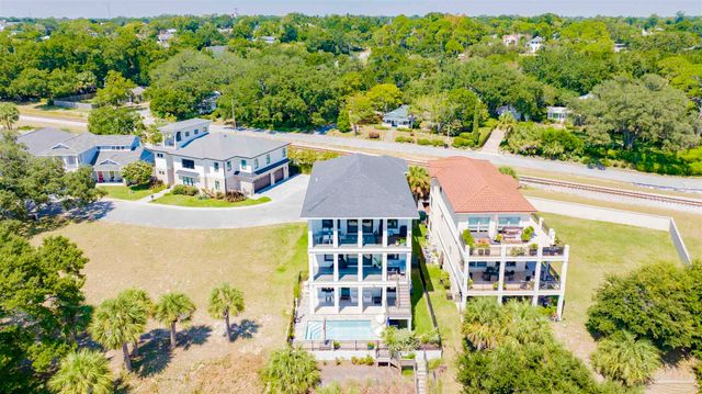 1625 E Heinberg St, Pensacola, FL 32502