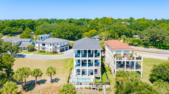 1625 E Heinberg St, Pensacola, FL 32502