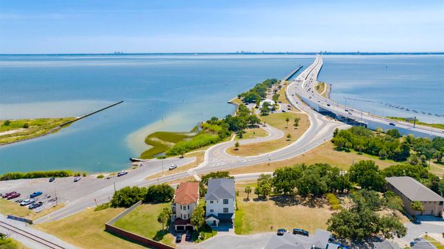 1625 E Heinberg St, Pensacola, FL 32502