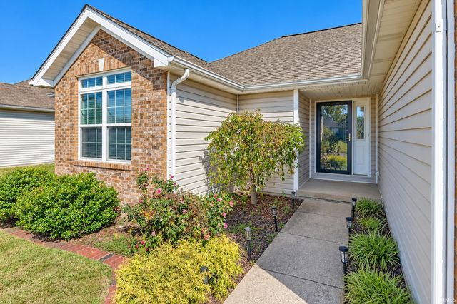 3900 Canyon Rock Court, Evansville, IN 47725