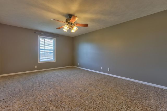 3900 Canyon Rock Court, Evansville, IN 47725