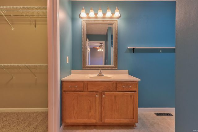 3900 Canyon Rock Court, Evansville, IN 47725