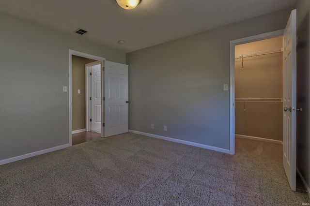 3900 Canyon Rock Court, Evansville, IN 47725