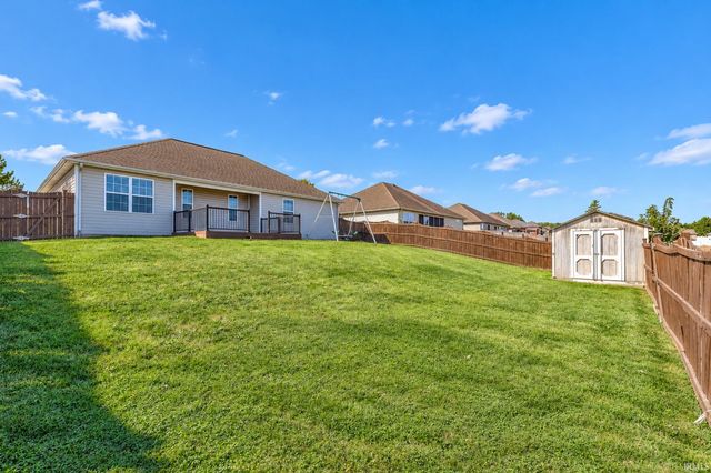 3900 Canyon Rock Court, Evansville, IN 47725