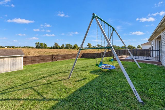 3900 Canyon Rock Court, Evansville, IN 47725