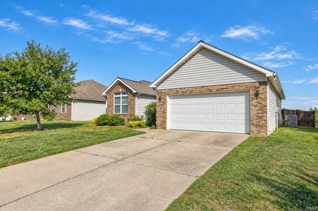 3900 Canyon Rock Court, Evansville, IN 47725