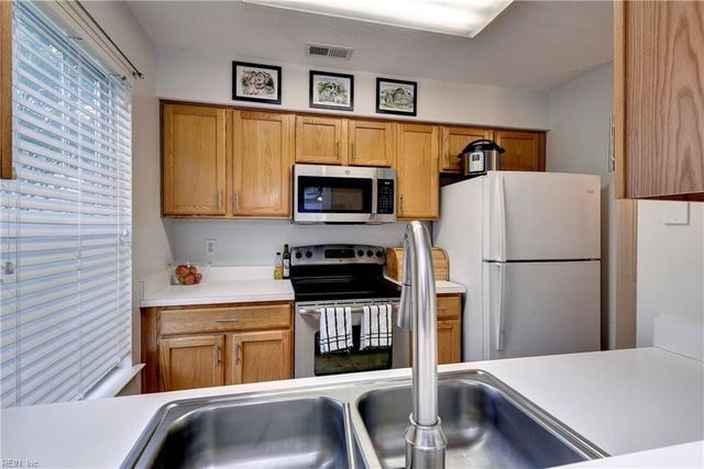 399 Fairway Lookout, Williamsburg, VA 23188