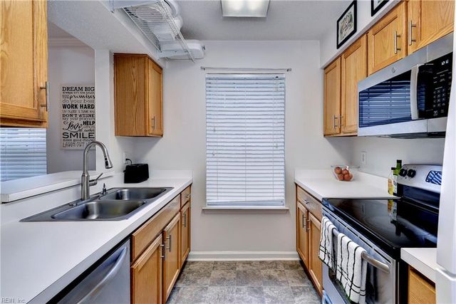 399 Fairway Lookout, Williamsburg, VA 23188