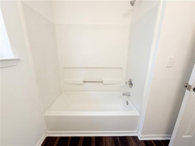 2214 Rambling Way, Lithonia, GA 30058