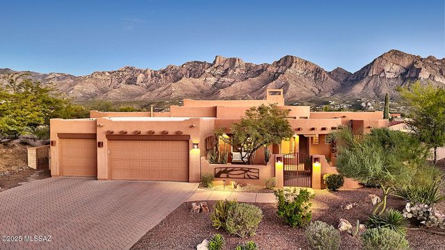 11158 N Pusch Ridge Vistas Drive, Oro Valley, AZ 85737