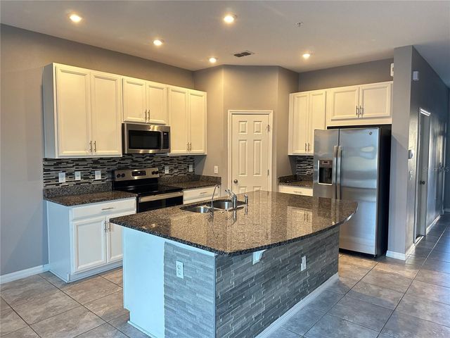 10834 WYNE TREE, Orlando, FL 32824