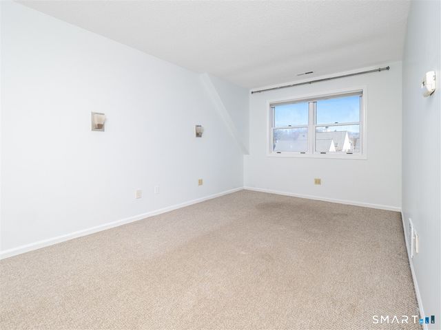 36 Wilton Crest 36, Wilton, CT 06897