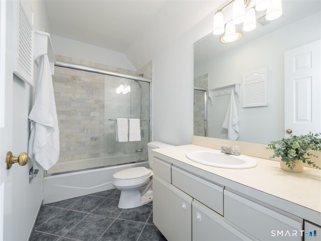 36 Wilton Crest 36, Wilton, CT 06897