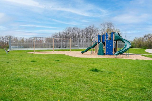 765 Safer COURT, Brookfield, WI 53045