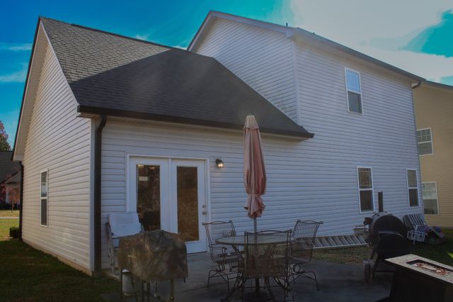 408 Barbaro Ct, Burns, TN 37029